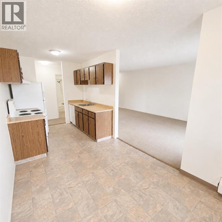 5611 10 Avenue Property Photo 7