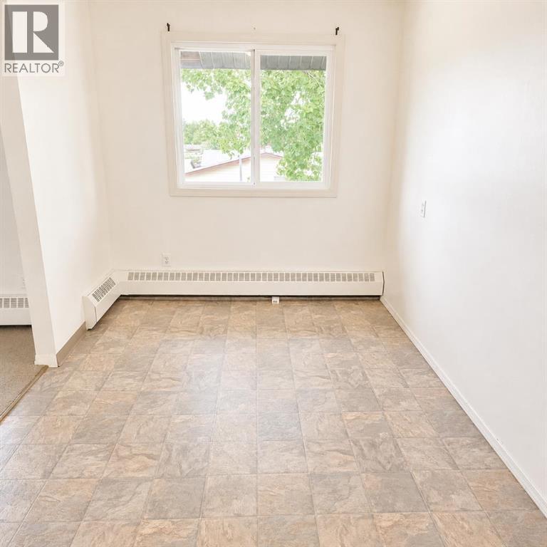 5611 10 Avenue Property Photo 8