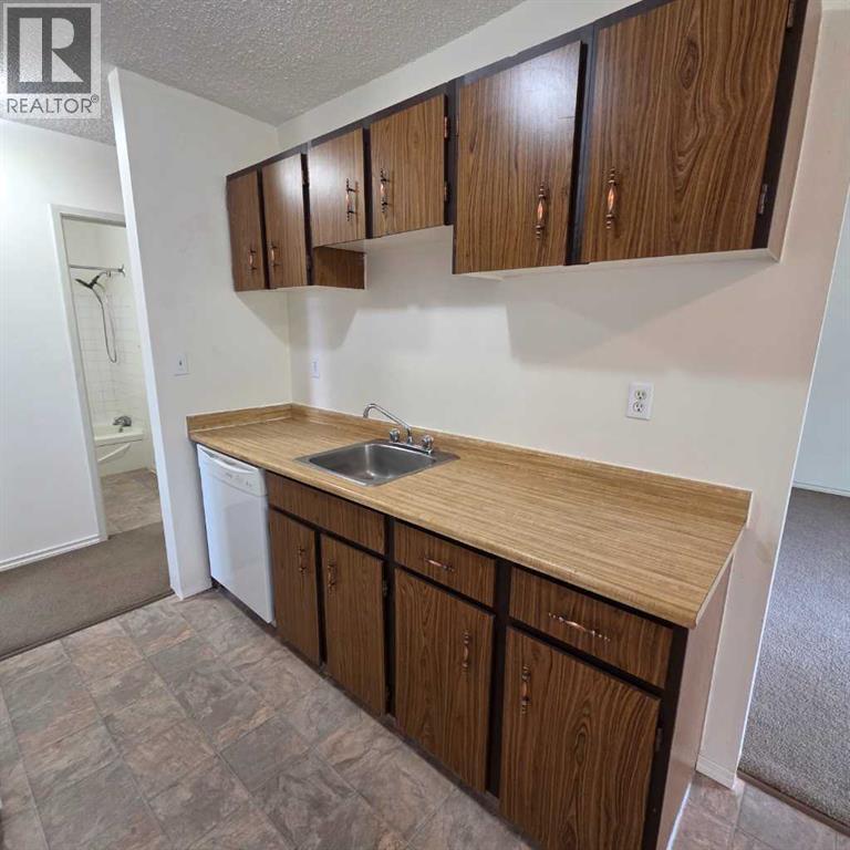 5611 10 Avenue Property Photo 10