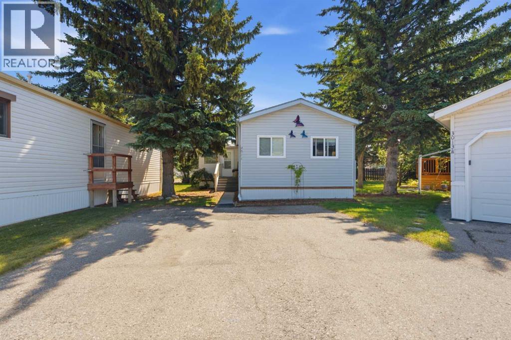 3011 Burroughs Manor Ne Property Photo 1