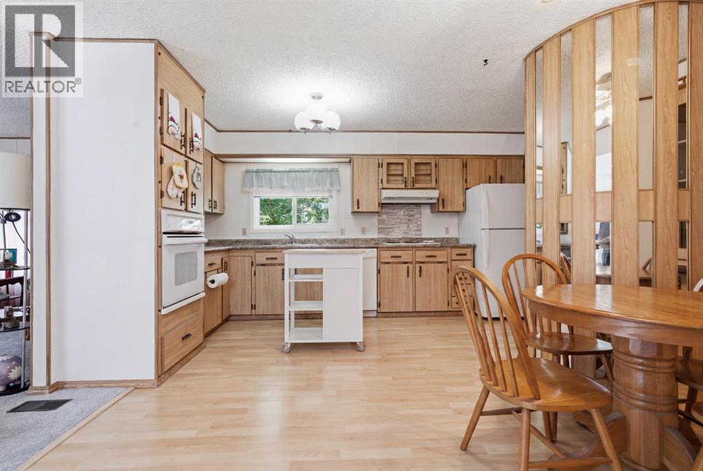 3011 Burroughs Manor Ne Property Photo 14