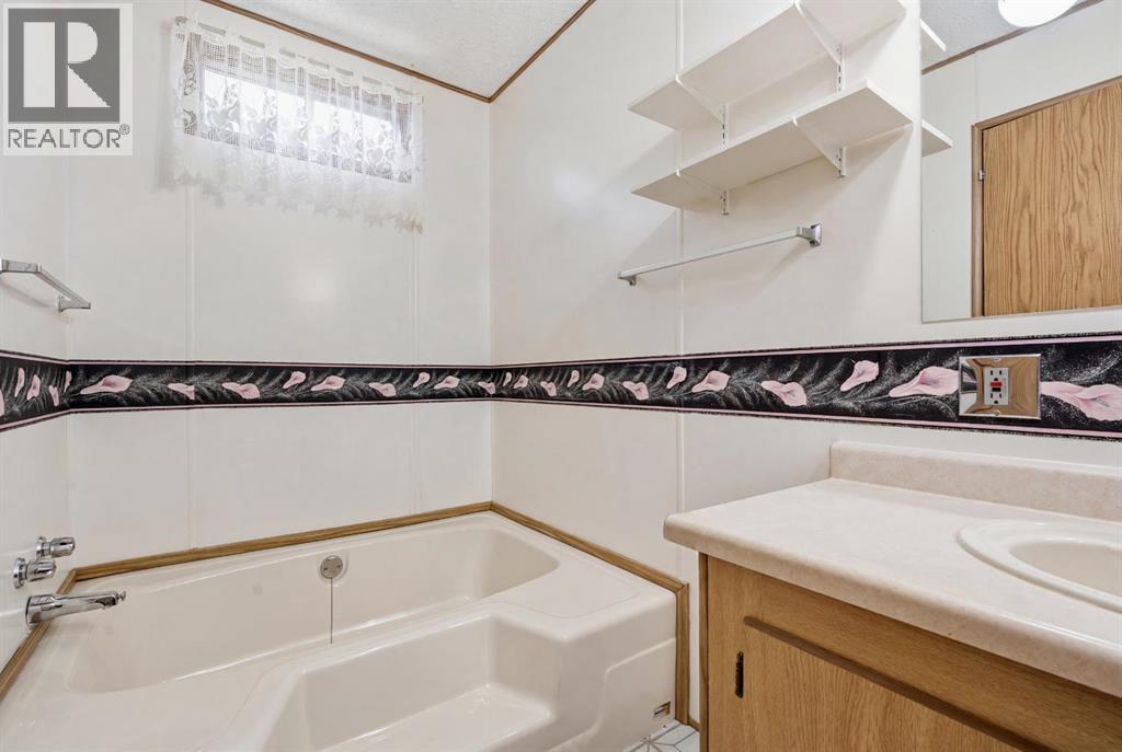 3011 Burroughs Manor Ne Property Photo 21