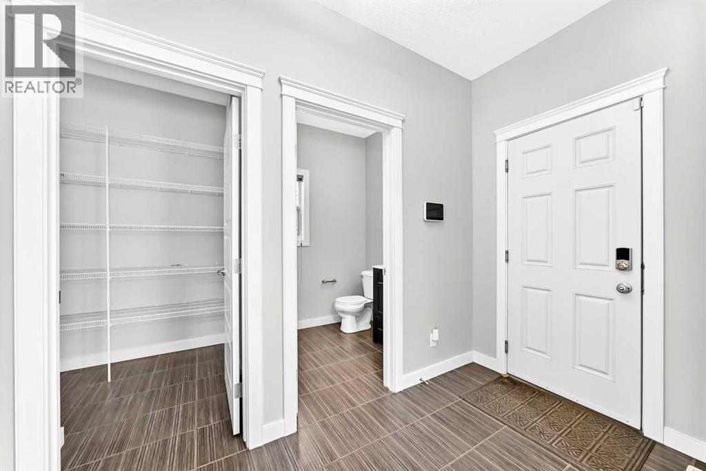 325 Evanspark Gardens Nw Property Photo 17
