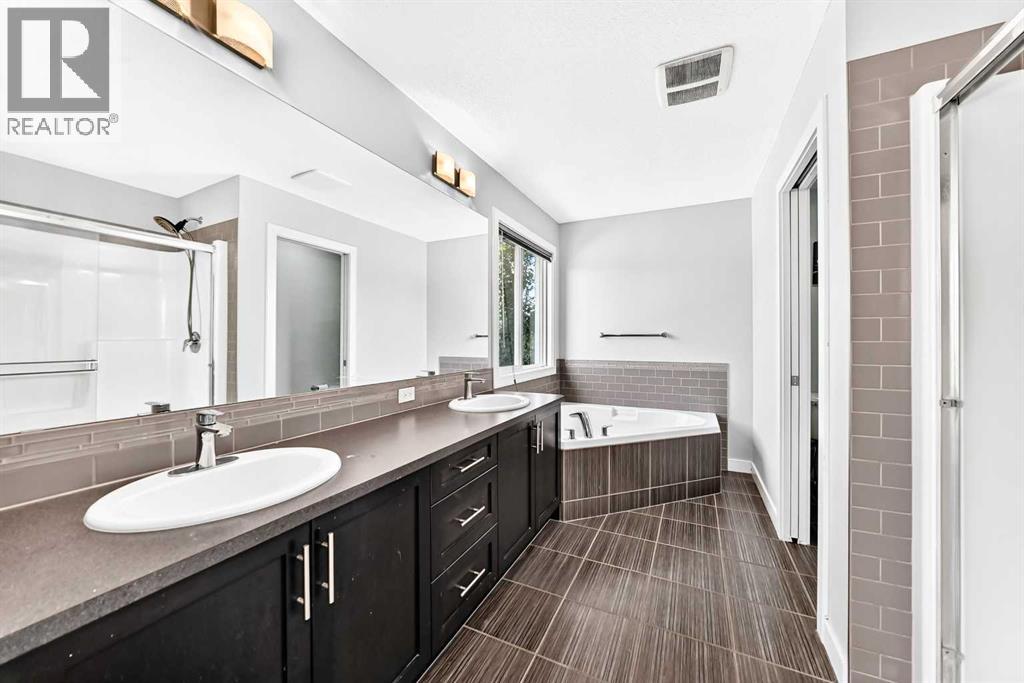 325 Evanspark Gardens Nw Property Photo 22