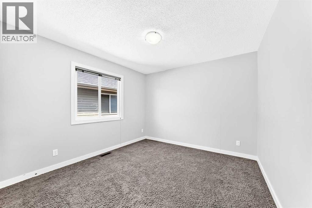 325 Evanspark Gardens Nw Property Photo 24