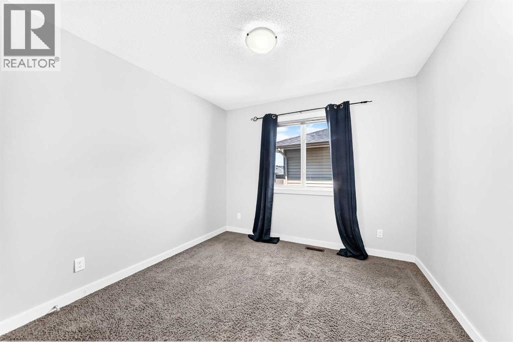 325 Evanspark Gardens Nw Property Photo 26