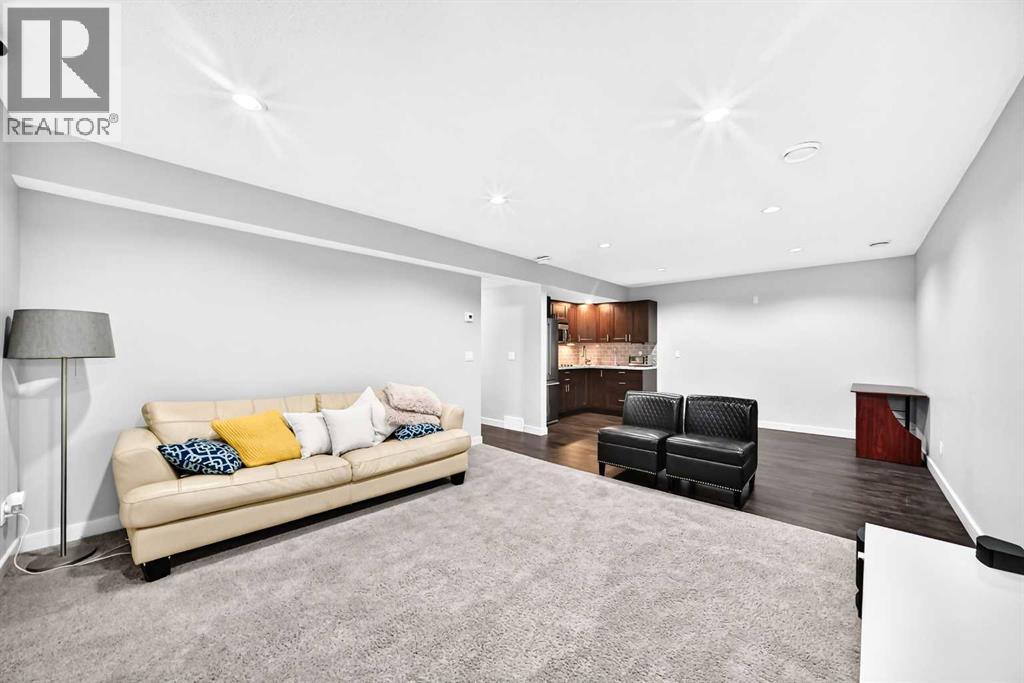 325 Evanspark Gardens Nw Property Photo 36