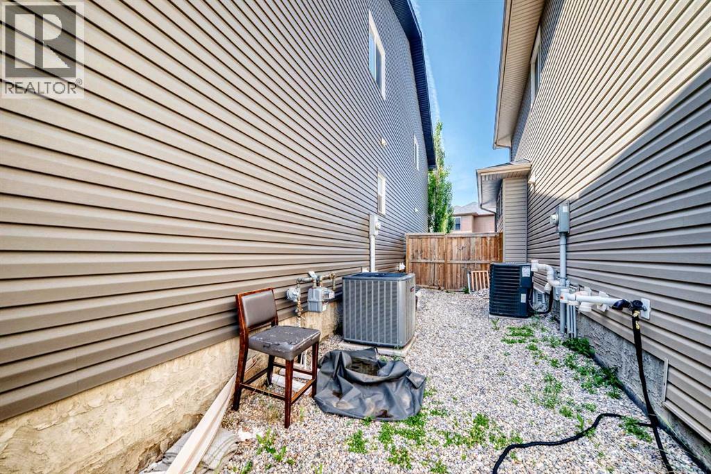 325 Evanspark Gardens Nw Property Photo 47