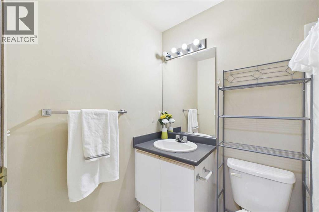 21 Dover Point Southeast Property Photo 19