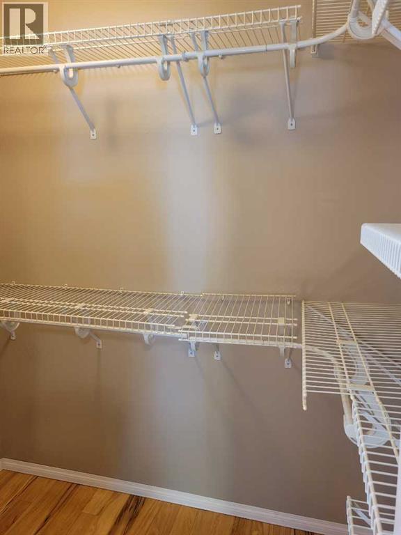 108 2 Avenue W Property Photo 10