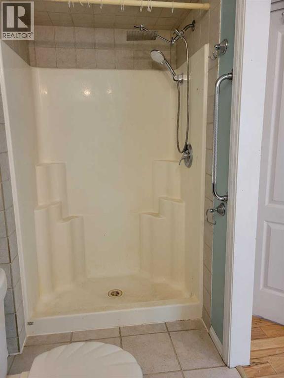 108 2 Avenue W Property Photo 12