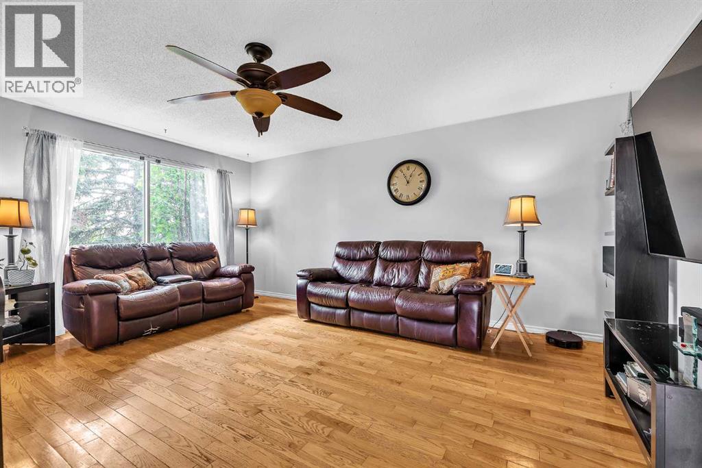 215 Erin Woods Drive Se Property Photo 5