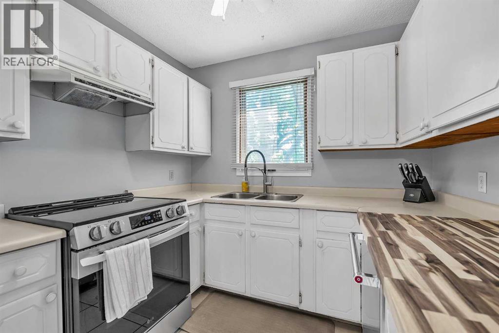 215 Erin Woods Drive Se Property Photo 9
