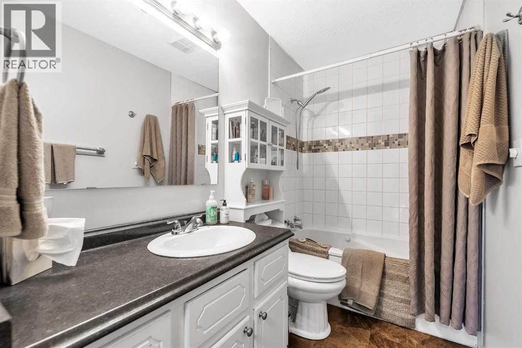 215 Erin Woods Drive Se Property Photo 15