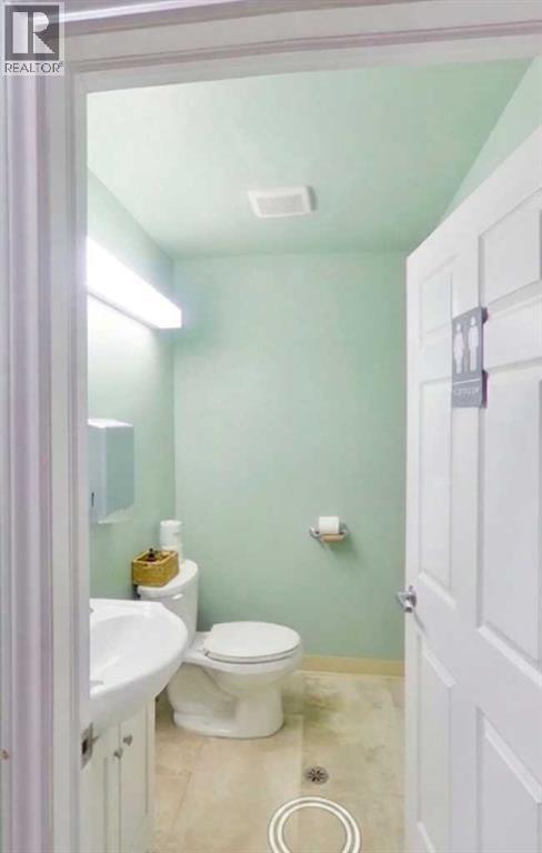 9815 115 Street Property Photo 13