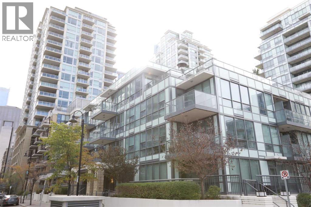 51 Waterfront Mews Southwest Property Photo 1