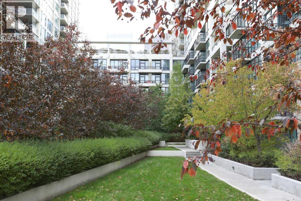51 Waterfront Mews Southwest Property Photo 17
