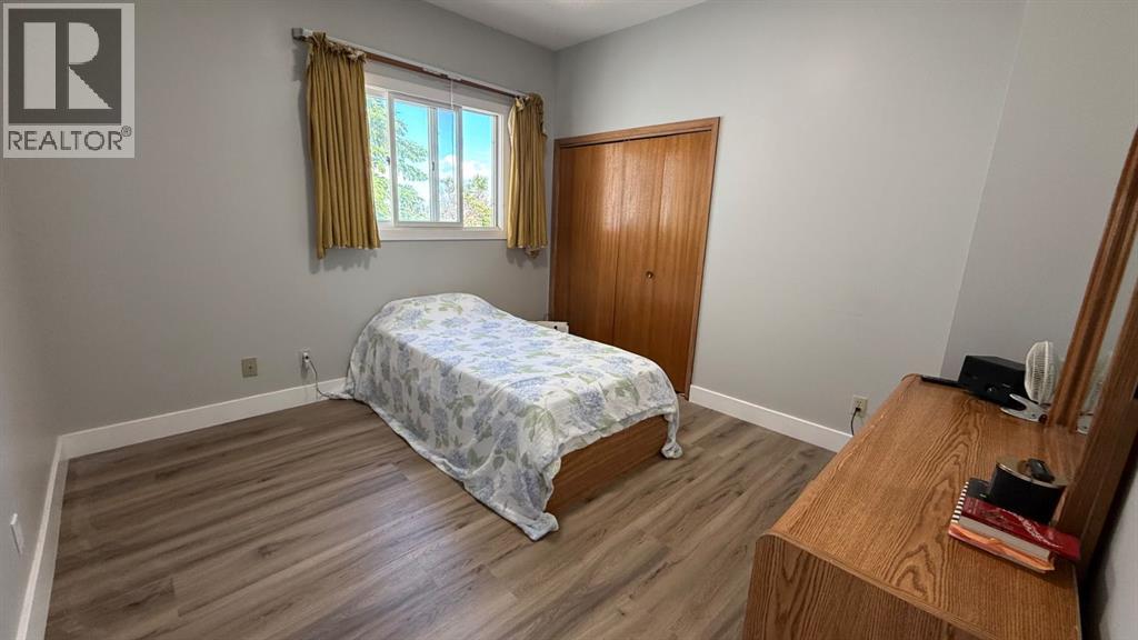 171076 9 Highway Property Photo 12