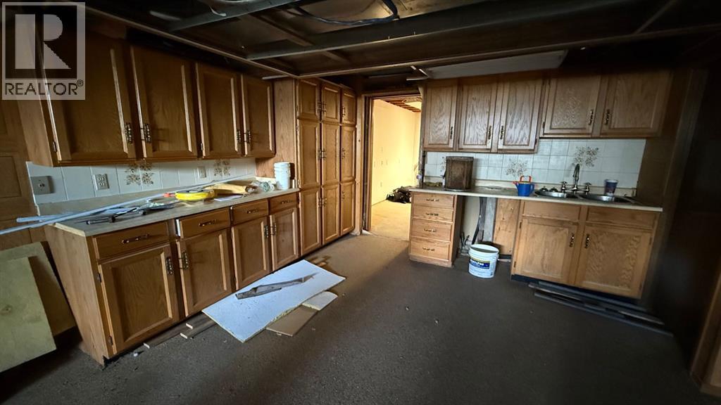 171076 9 Highway Property Photo 27
