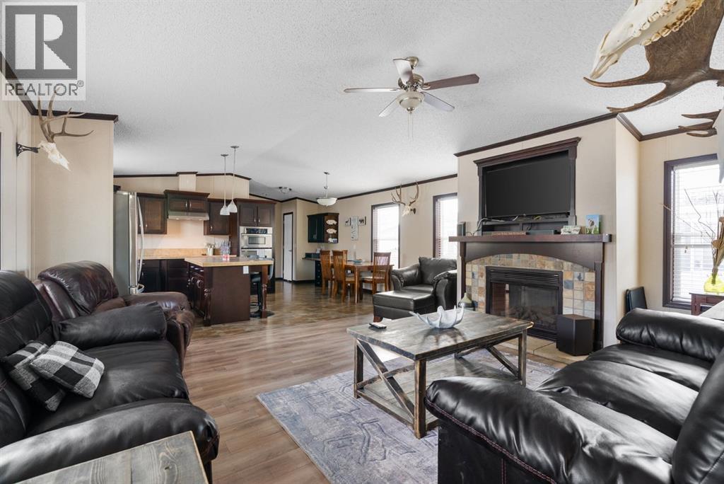 360 Grenfell Crescent Property Photo 3