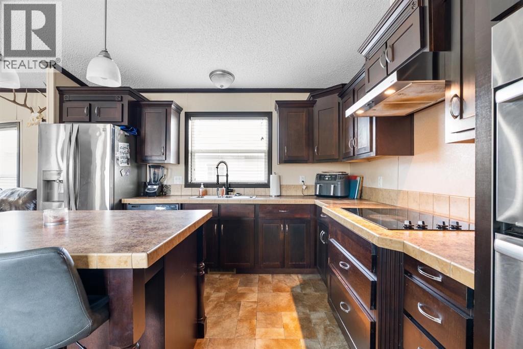 360 Grenfell Crescent Property Photo 8