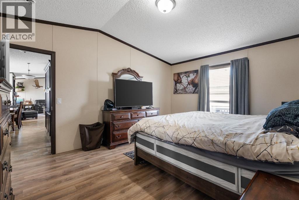360 Grenfell Crescent Property Photo 13