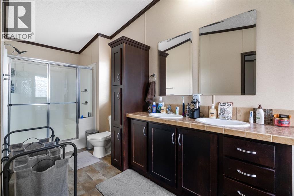 360 Grenfell Crescent Property Photo 14