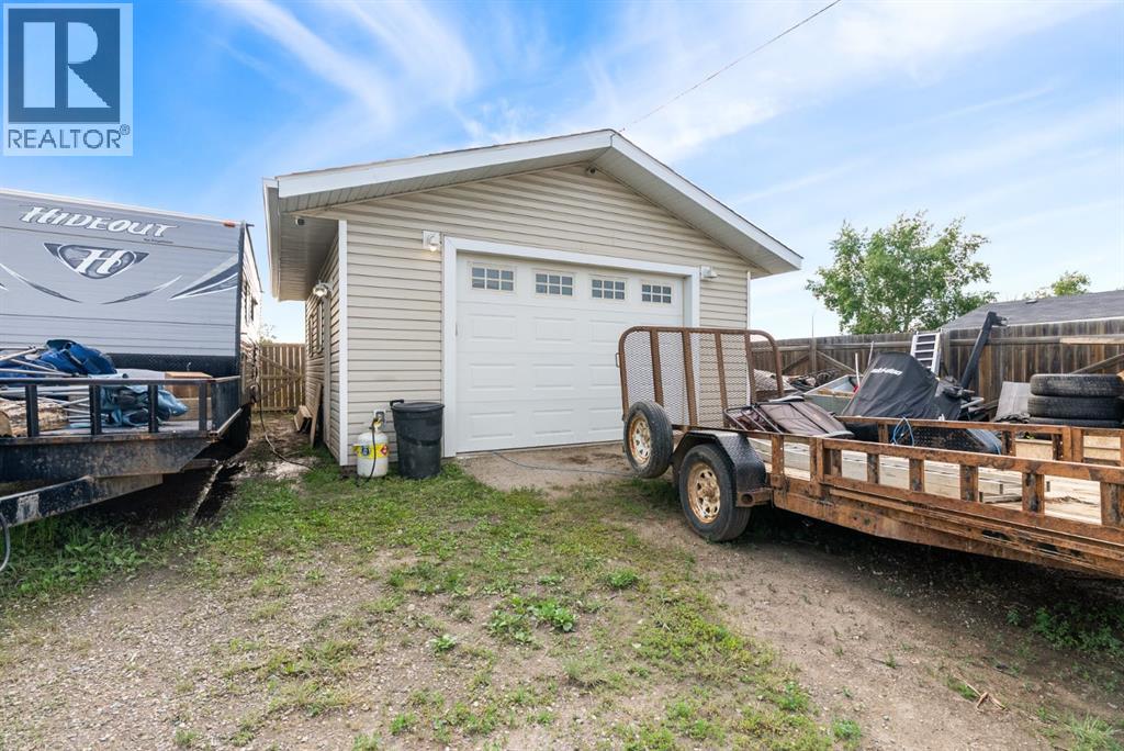 360 Grenfell Crescent Property Photo 22