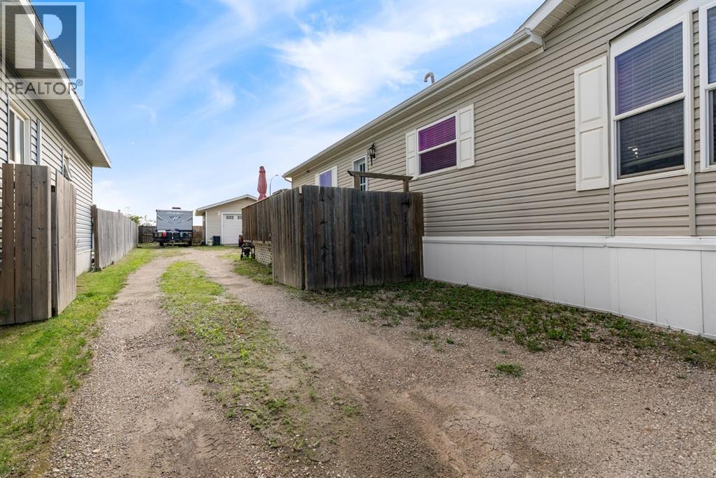 360 Grenfell Crescent Property Photo 25