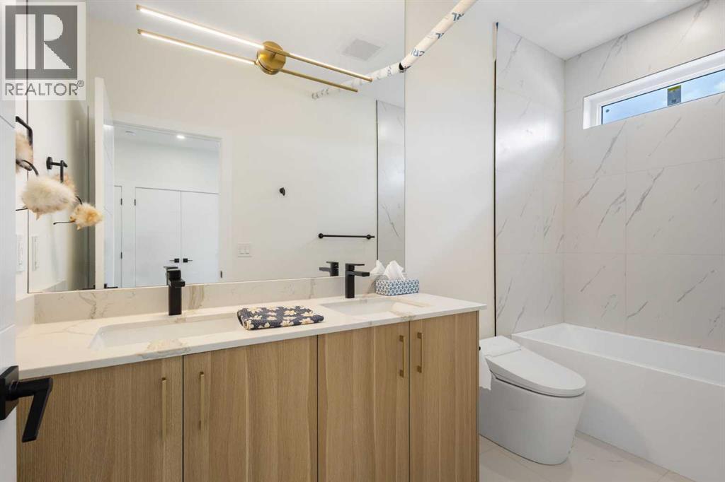 2424 25 Avenue Nw Property Photo 16