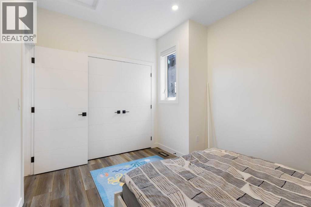 2424 25 Avenue Nw Property Photo 19