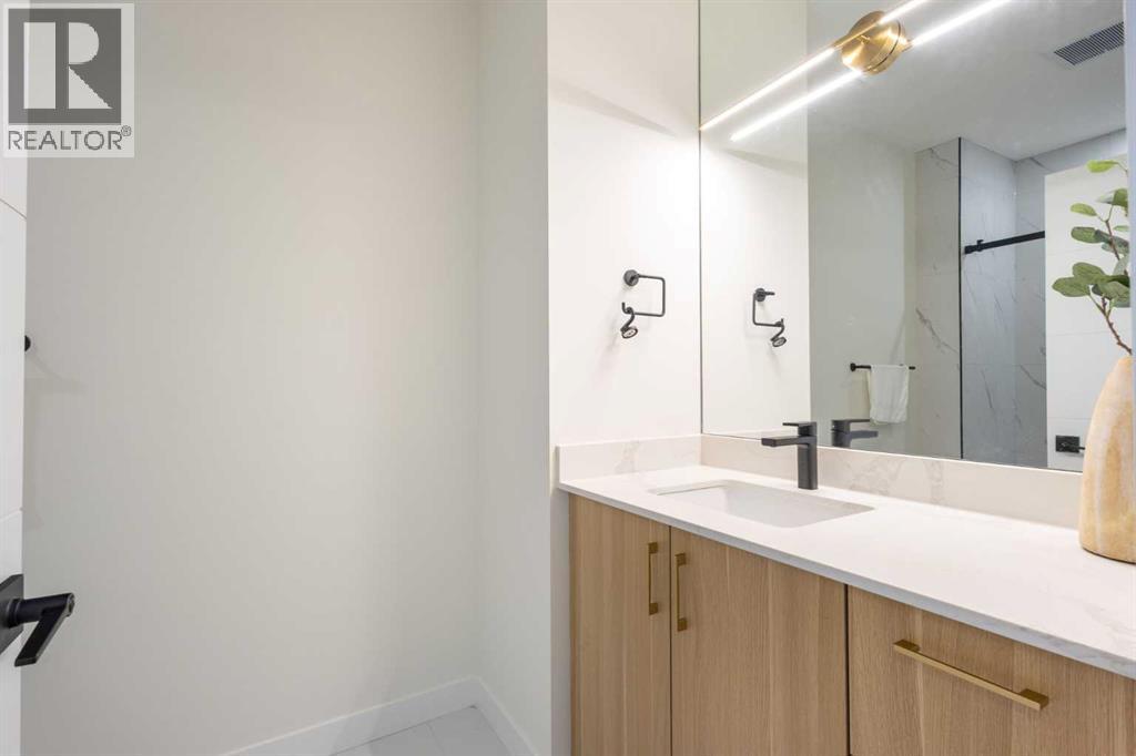 2424 25 Avenue Nw Property Photo 22