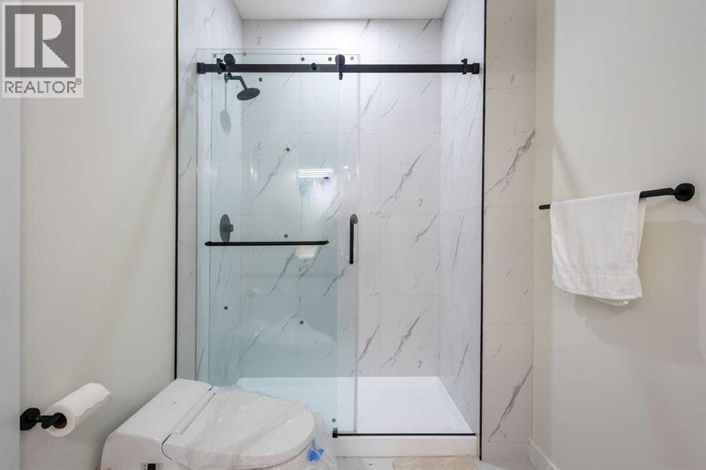 2424 25 Avenue Nw Property Photo 23