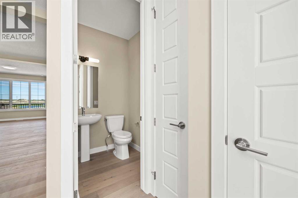 676 Sora Boulevard Se Property Photo 5
