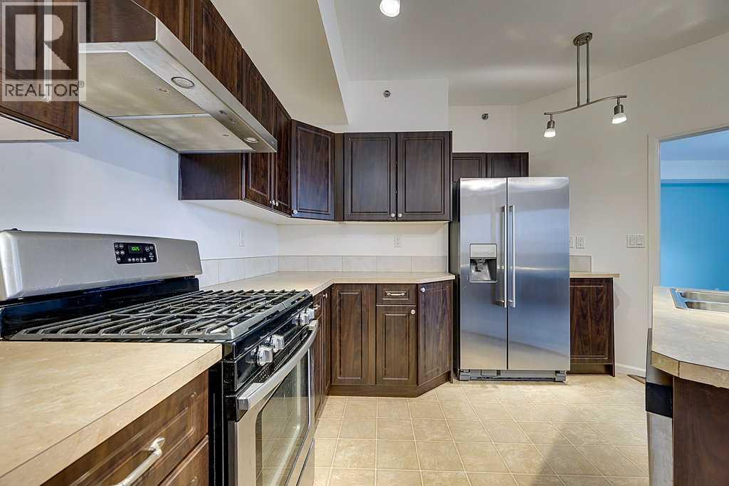 5040 53 Street Property Photo 6