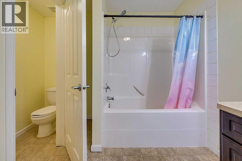 5040 53 Street Property Photo 15