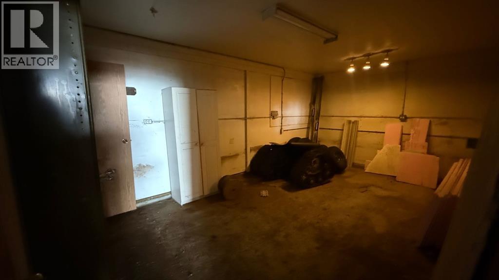 700 9 Highway Property Photo 13