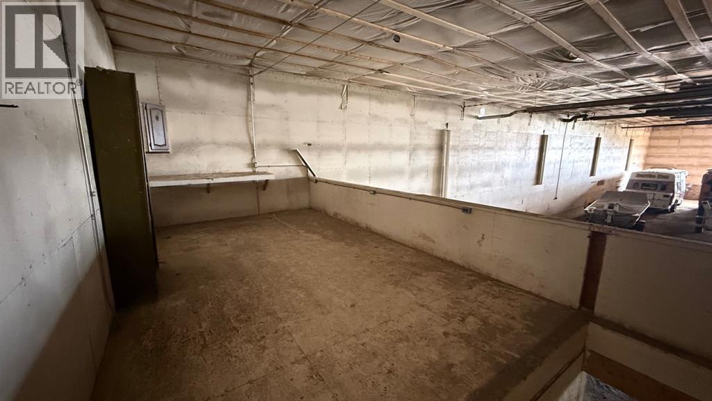 700 9 Highway Property Photo 16