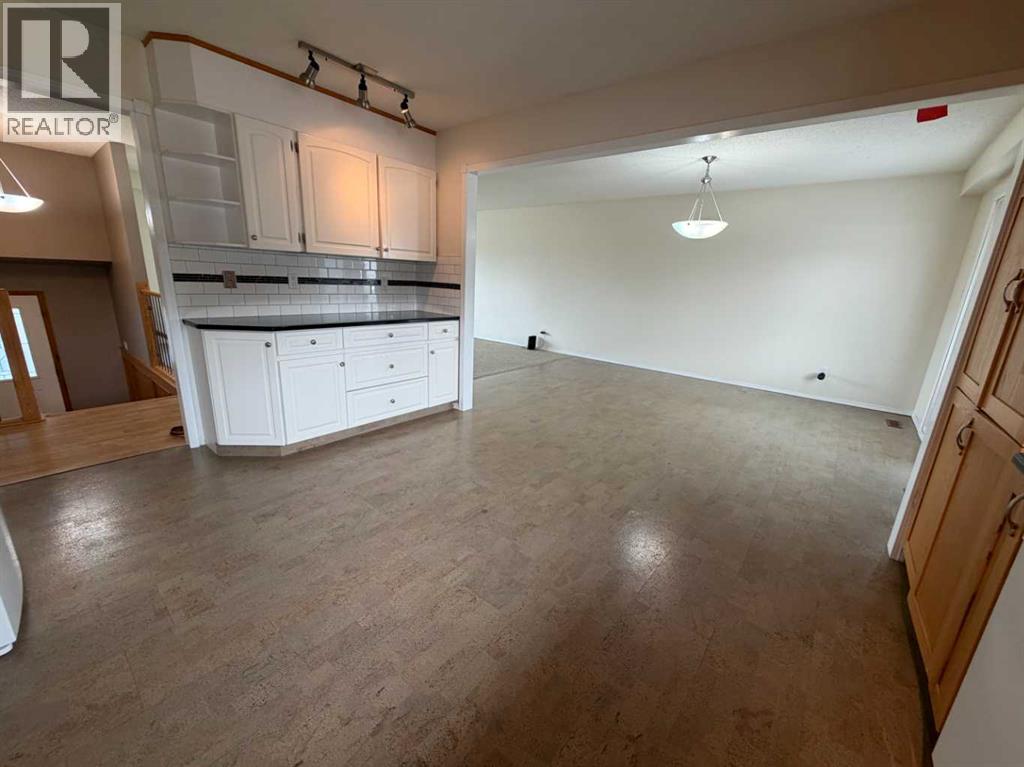 99 Mcnab Park Street E Property Photo 13