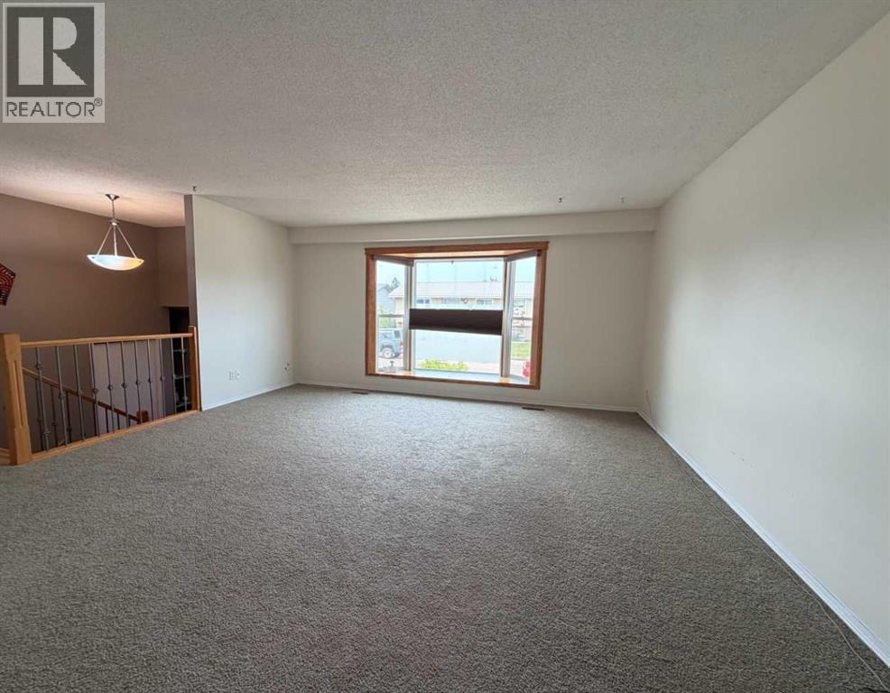 99 Mcnab Park Street E Property Photo 19