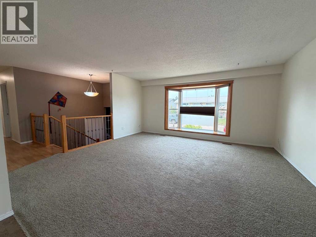 99 Mcnab Park Street E Property Photo 21