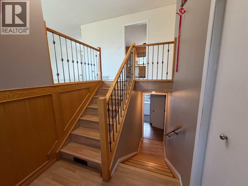 99 Mcnab Park Street E Property Photo 32