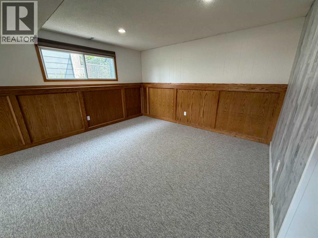 99 Mcnab Park Street E Property Photo 34