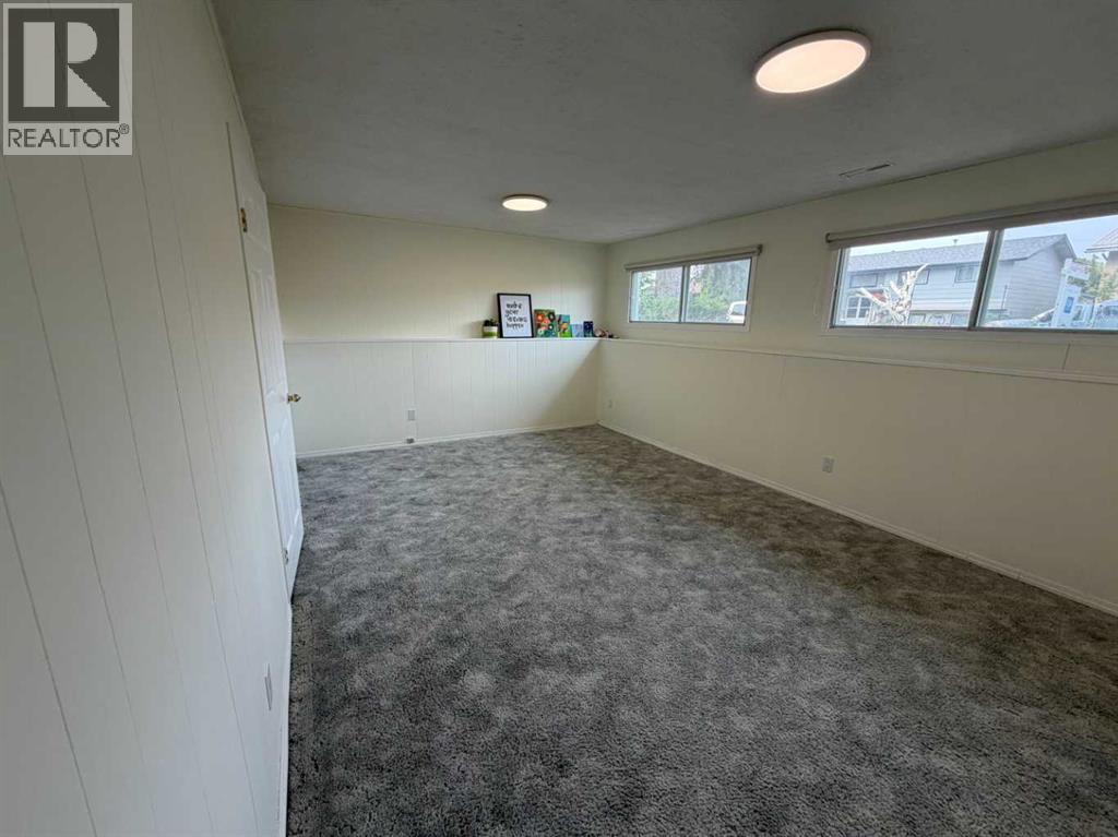 99 Mcnab Park Street E Property Photo 39