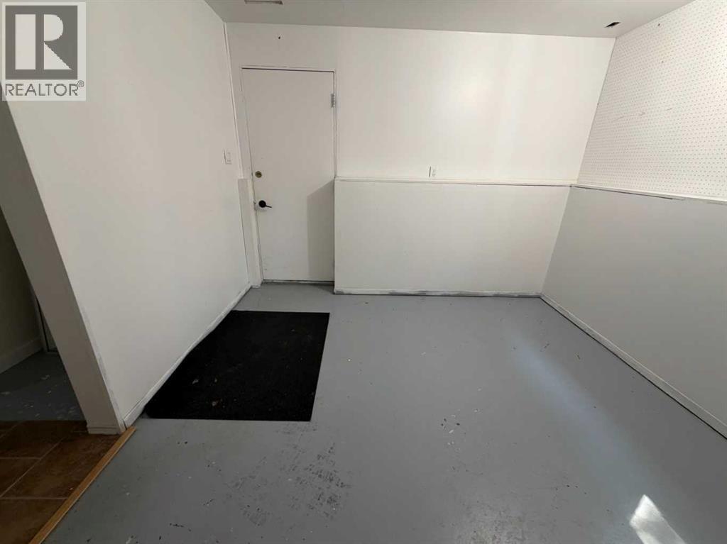 99 Mcnab Park Street E Property Photo 47