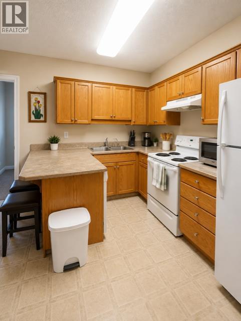 5032 51 A Street Property Photo 2