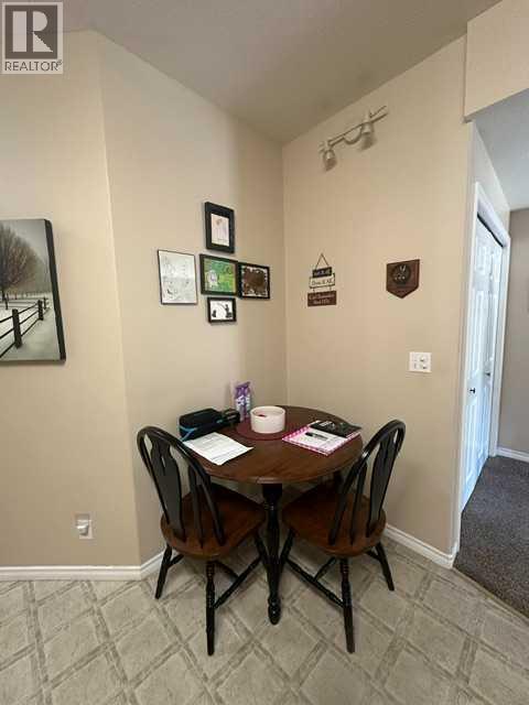 5032 51 A Street Property Photo 3