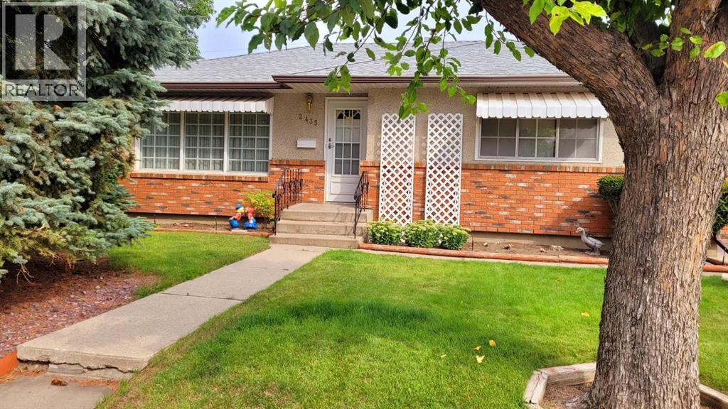2435 7 Avenue N Property Photo 2