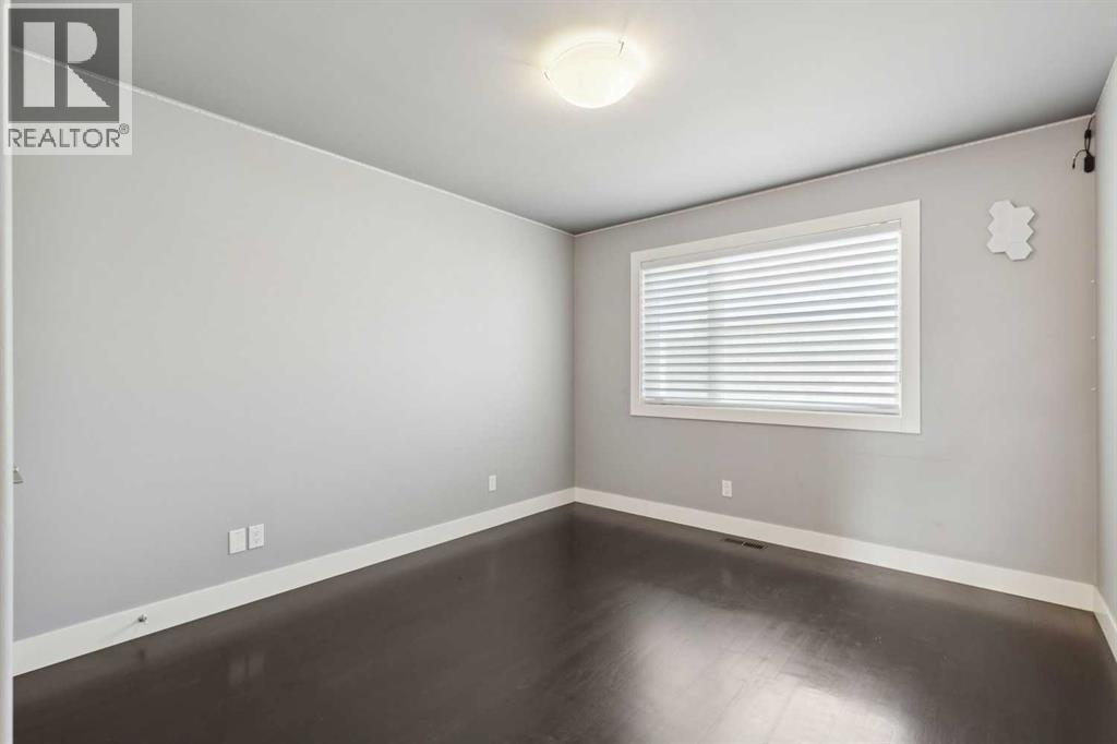 1711 27 Street Sw Property Photo 29
