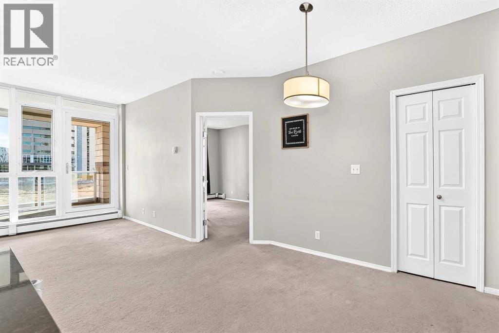 325 3 Street Southeast Property Photo 12